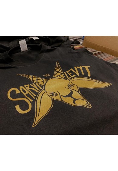 SARVILEVYT gold logo  t-shirt S